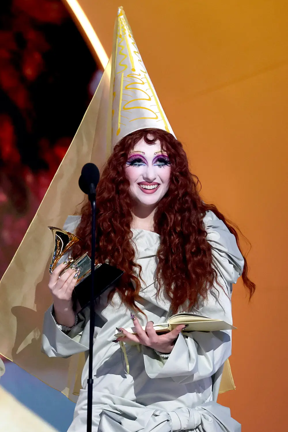 Chappell Roan: Haciendo historia en los Grammys y exigiendo justicia para los artistas